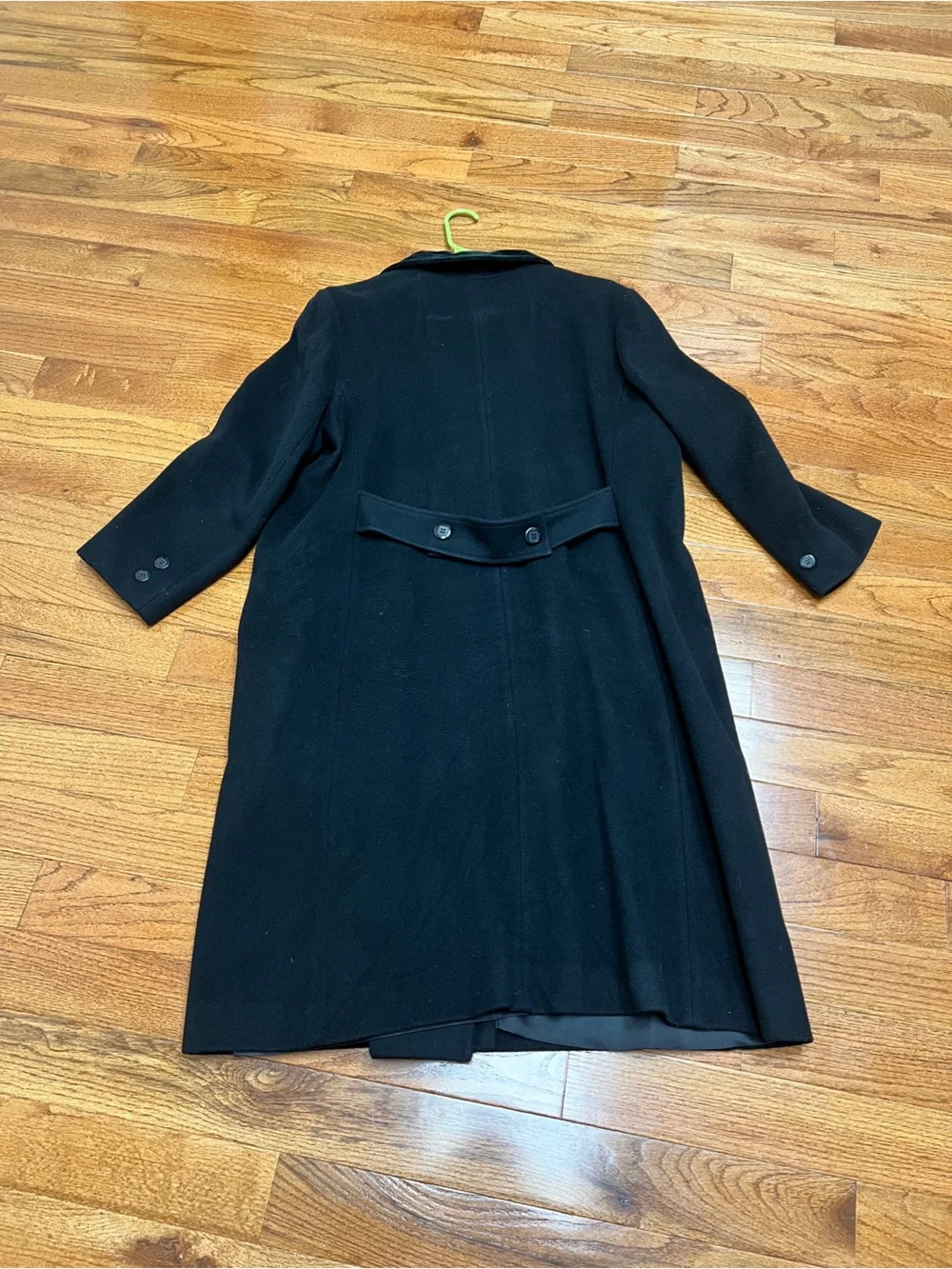 Classic Double-Breasted Black Wool Coat with velvet detail